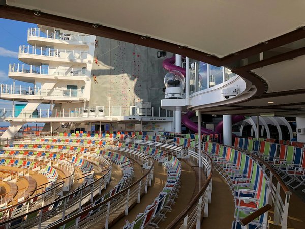 Est-il possible d'arranger une croisière avec une formation de secourisme en mer?